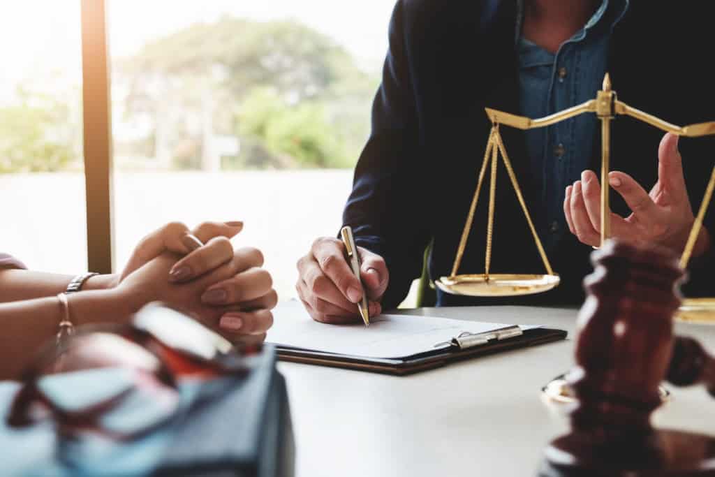 Court Applications vs. Mediation: A Less Stressful Path with EH Mediation Braintree
